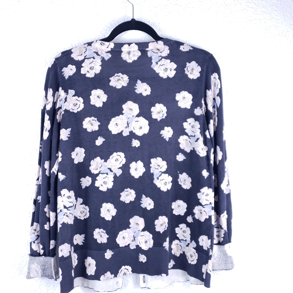 LOFT Women’s 100% Cotton Floral Button Front Sweater – Gray & Blush Pink – Size - Picture 8 of 10